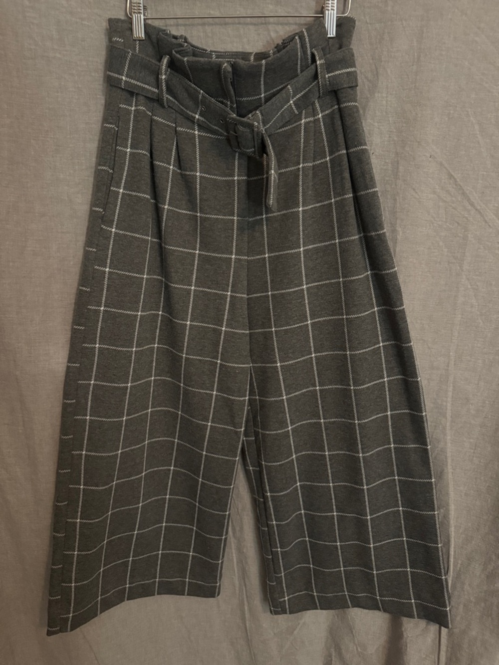 High-Rise Windowpane Wide-Leg Culotte Pants - Gray